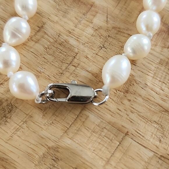 Lapis Lazuli and Freshwater Pearl - Picture 9 of 10